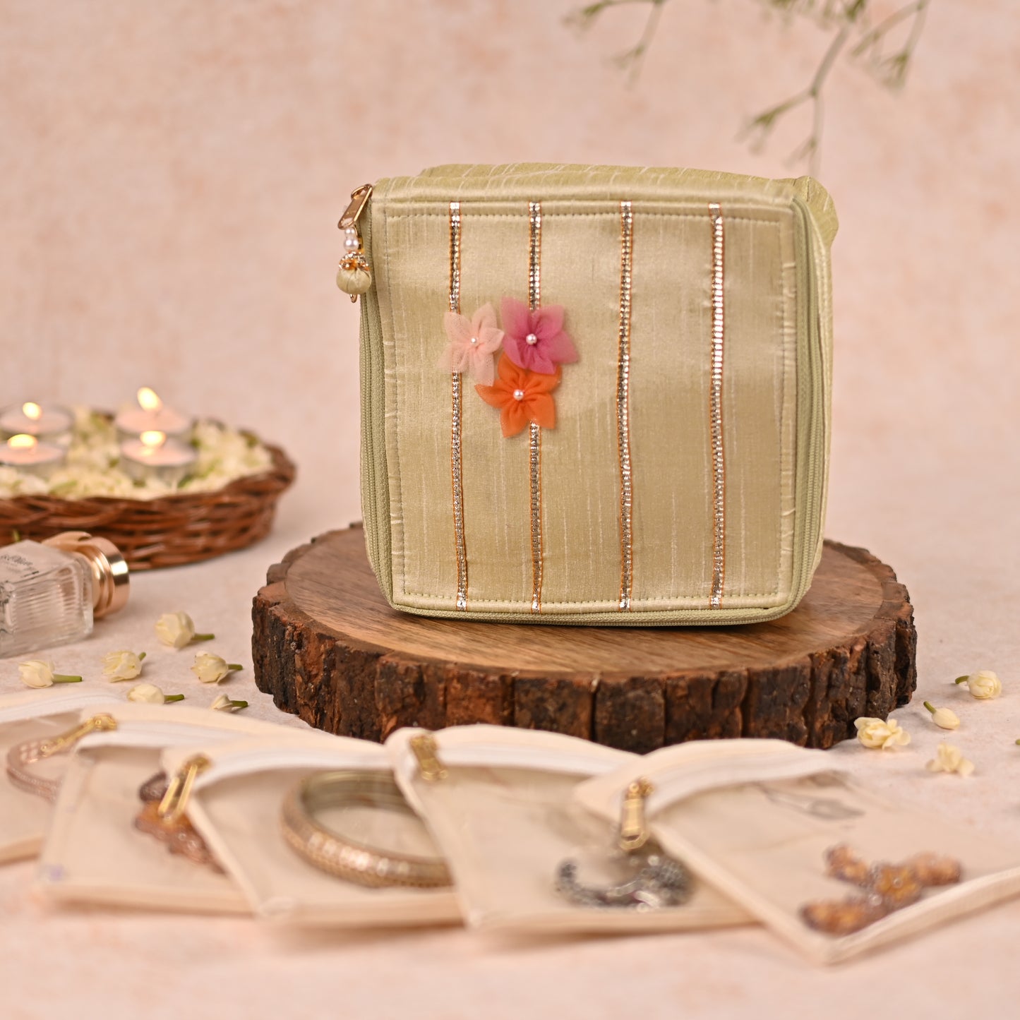 Jewellery Organizer with 5 Detachable Pouches - Saanjh Collection