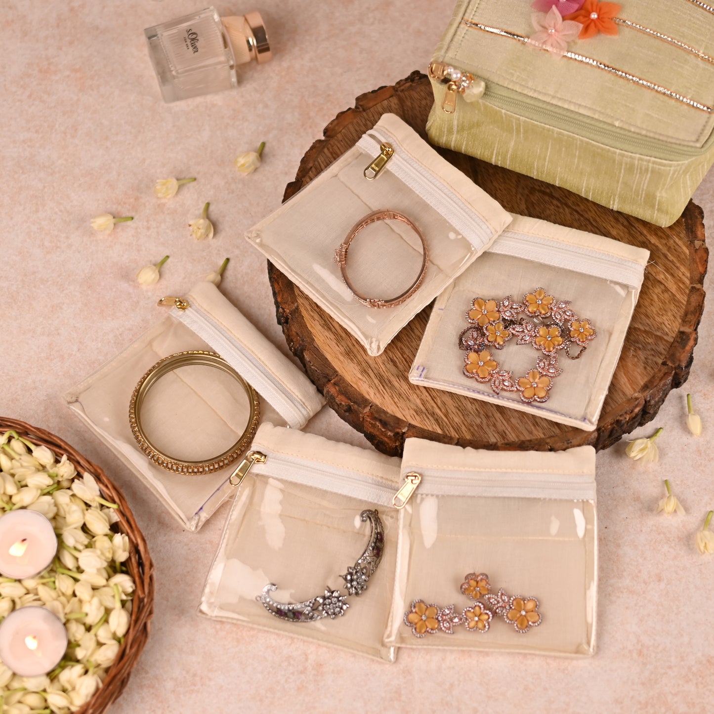 Saanjh Collection - 5-Piece Set: Saree Cover, Favor Potlis, Jewelry Organizer with Detachable Pouches, Coin Pouch, Money Envelope in Pastel Pista Green