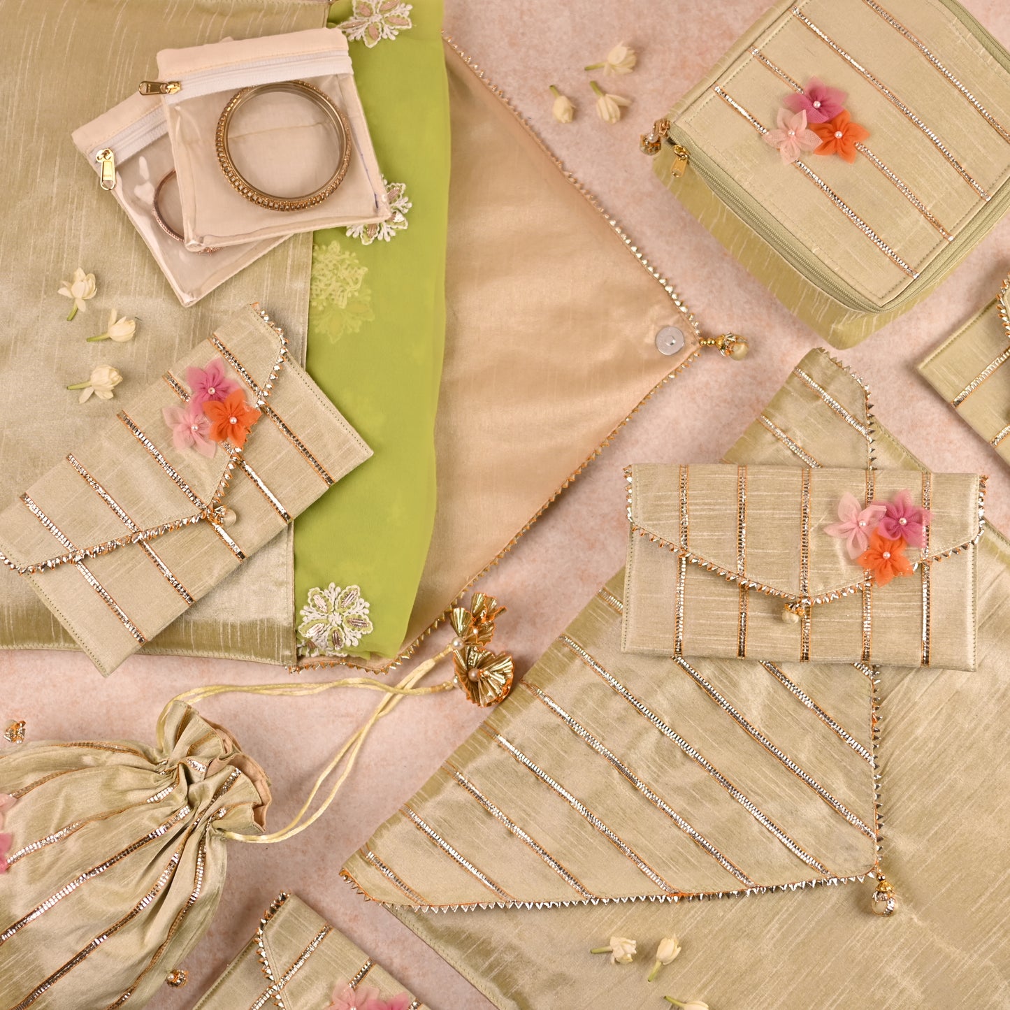 Saanjh Collection - 5-Piece Set: Saree Cover, Favor Potlis, Jewelry Organizer with Detachable Pouches, Coin Pouch, Money Envelope in Pastel Pista Green