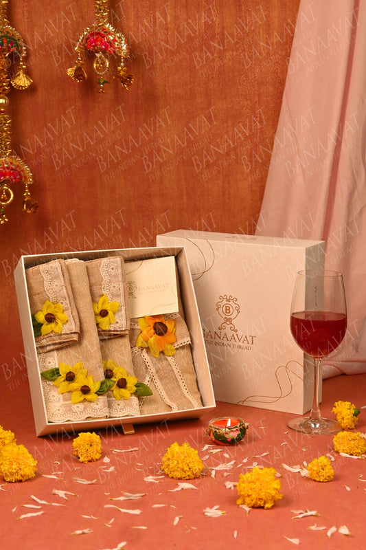 Jute Table Decor Set - Placemats, Runner, Cutlery Organizers