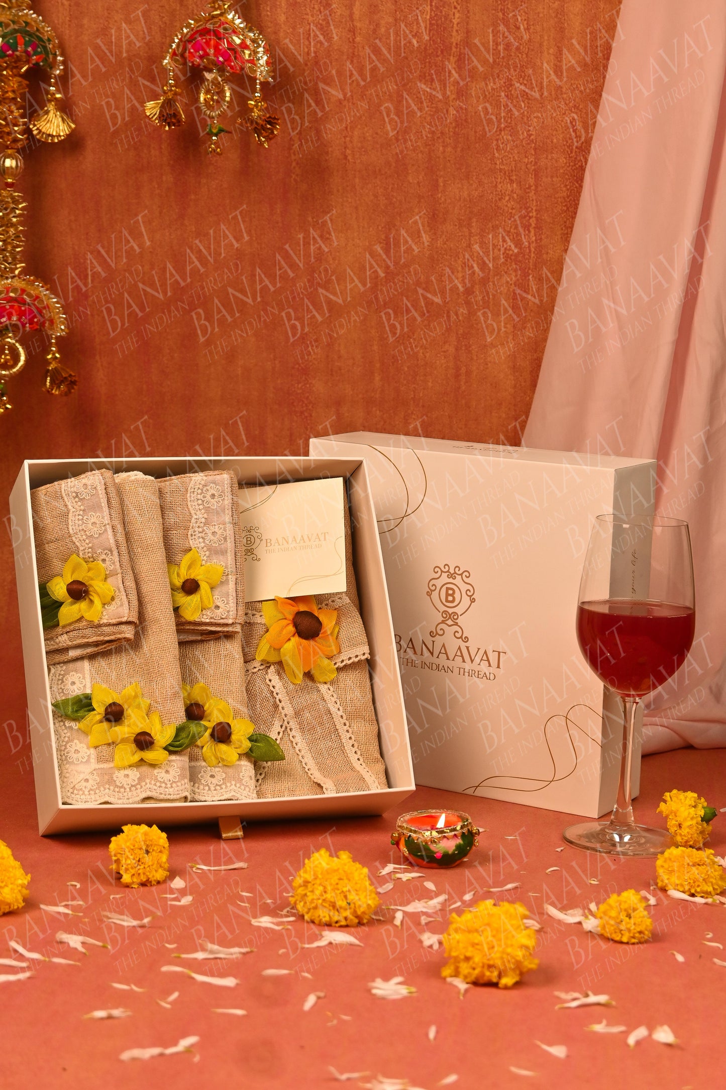 Jute Table Decor Set - Placemats, Runner, Cutlery Organizers