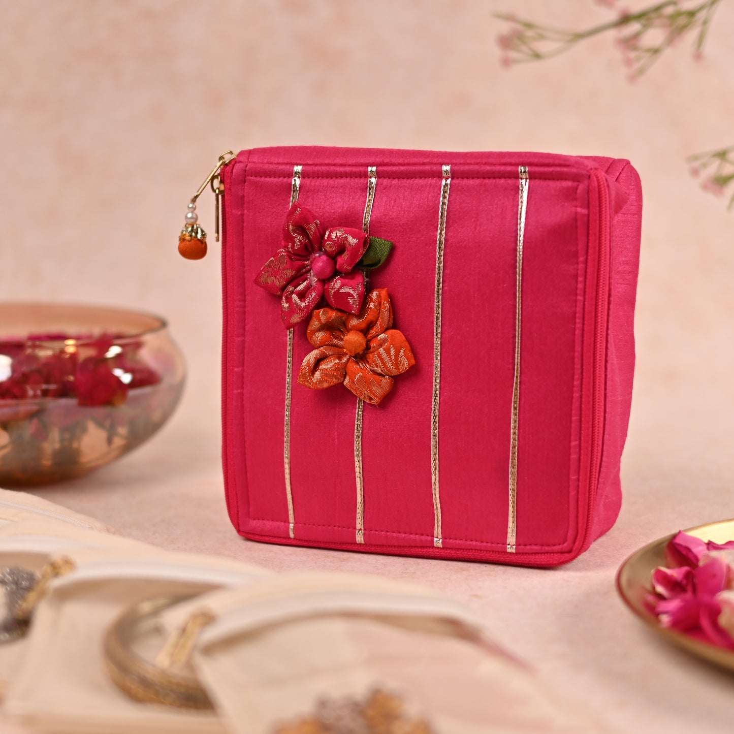 Jewellery Organizer with 5 Detachable Pouches - Gulnar Collection