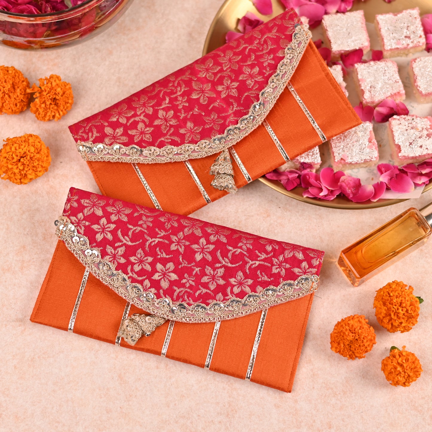 Brocade Flap Money Envelope - Gulnar Collection