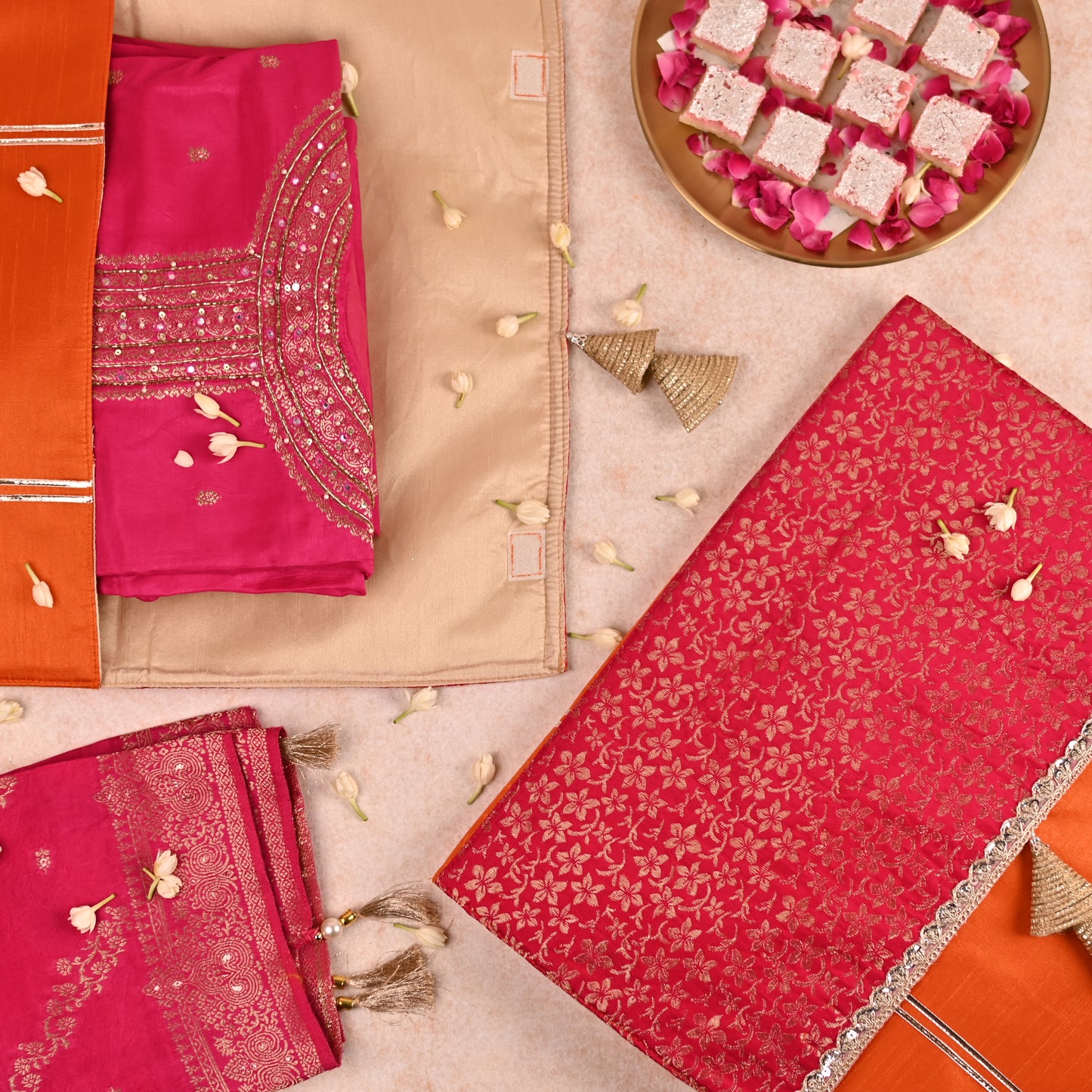 Gulnar Collection - 5-Piece Set: Saree Cover, Favor Potlis, Jewelry Organizer with Detachable Pouches, Coin Pouch, Money Envelope