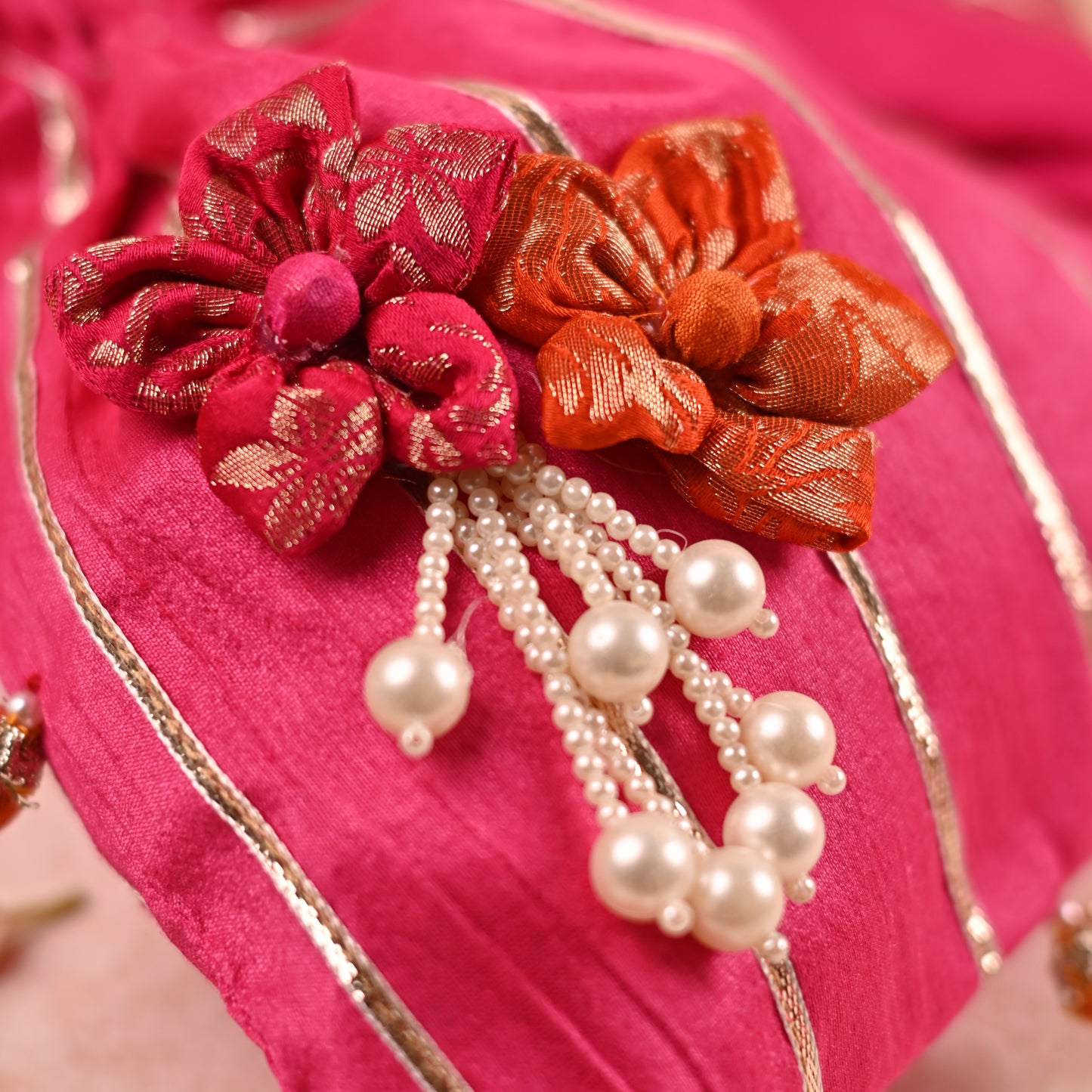 Gulnar Collection - 5-Piece Set: Saree Cover, Favor Potlis, Jewelry Organizer with Detachable Pouches, Coin Pouch, Money Envelope