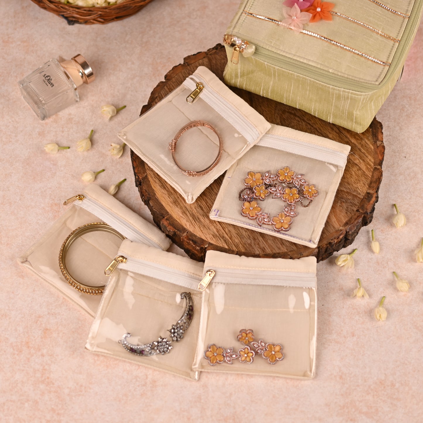 Jewellery Organizer with 5 Detachable Pouches - Saanjh Collection