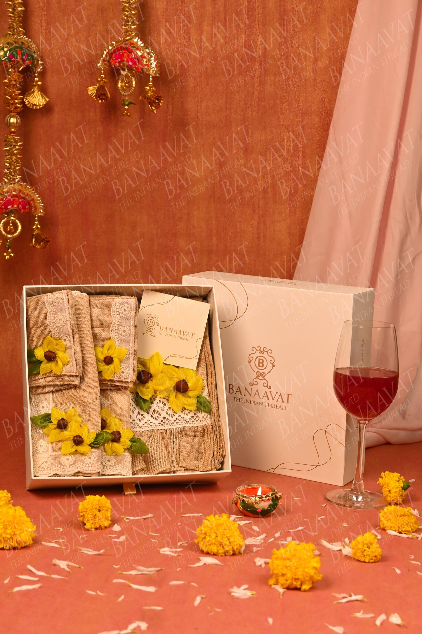 Jute Table Decor Set - Placemats, Runner, Cutlery Organizers