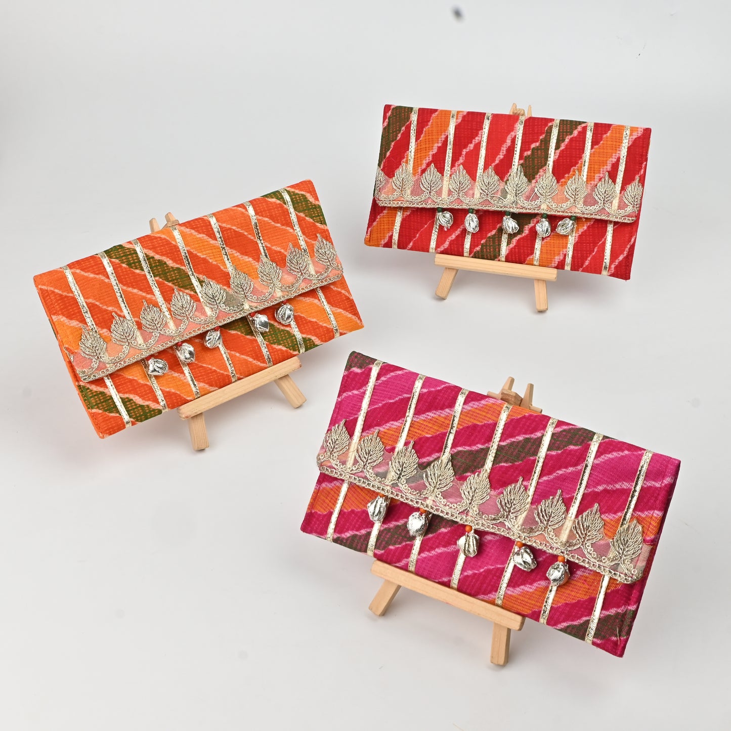 Banaavat Essence Gota Lehriya Envelope – Foam Padded (7.5"x4.5")