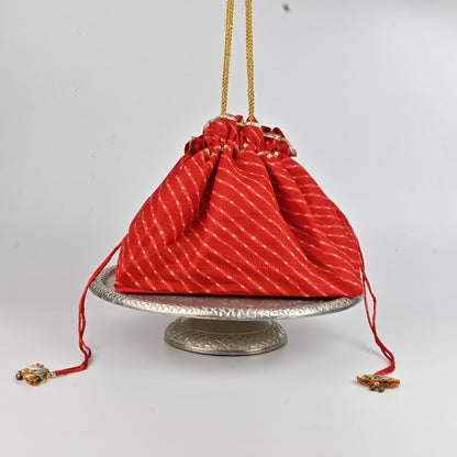 Banaavat Essence Mothra Fabric Hamper – Pyramid Shape with Wooden Base (10"x8"x9")