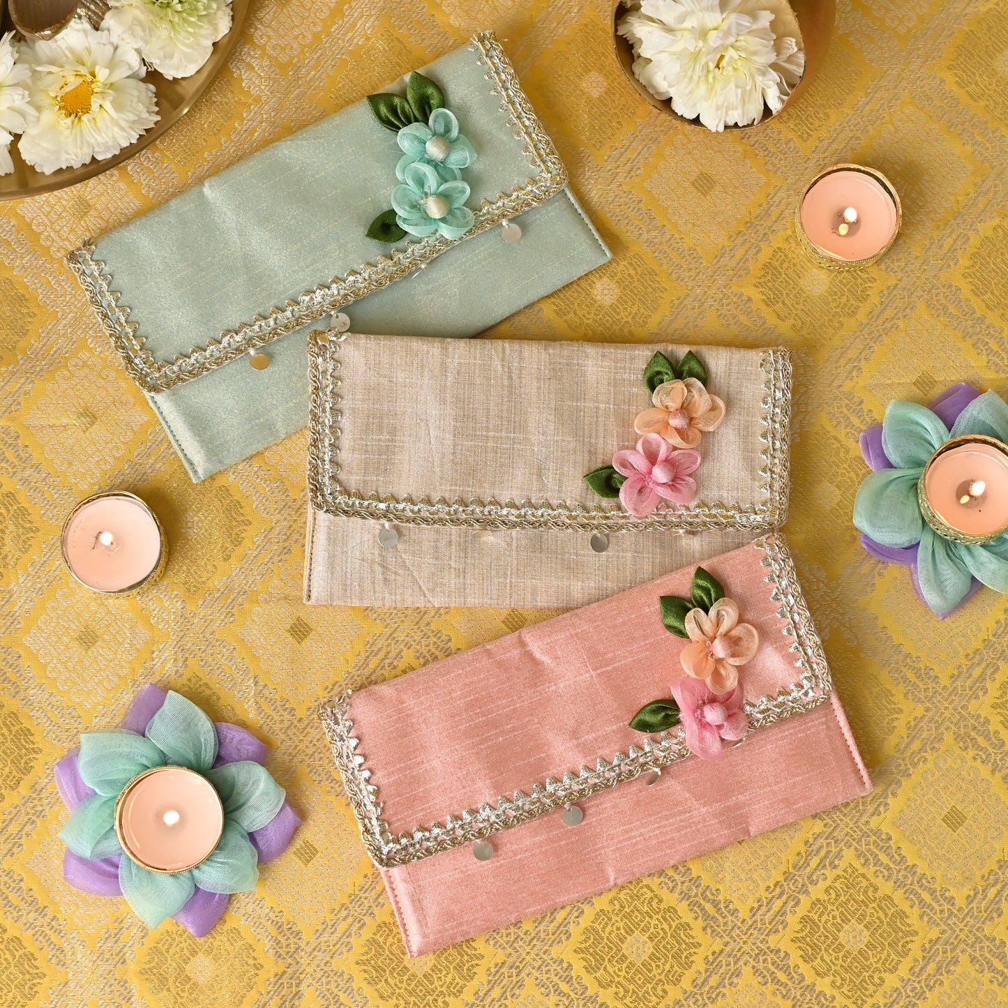 Banaavat Essence Handcrafted Floral Dupion Silk Money Envelope – (7.5"x4.5")