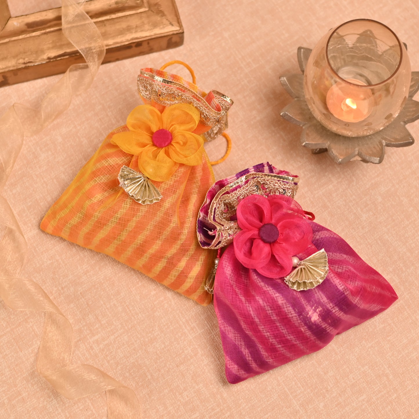 Banaavat Essence Dual Fabric Favor Potli – Floral Drawstring (6"x7")